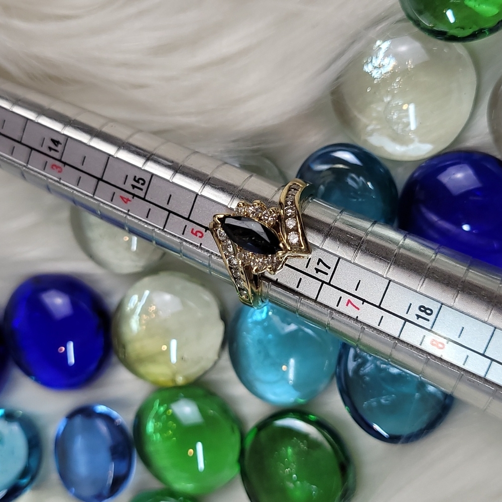 14KT YELLOW GOLD BLUE MARQUIS CUT SAPPHIRE AND DIAMOND RING - Picture 11 of 12